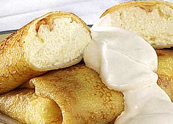 Blintchiki fourrés au fromage blanc